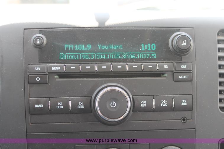 image for item I7914 2010 Chevrolet Silverado 1500 LT Crew Cab pickup truck