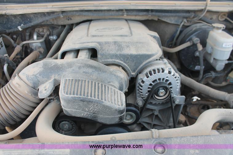 image for item I7914 2010 Chevrolet Silverado 1500 LT Crew Cab pickup truck