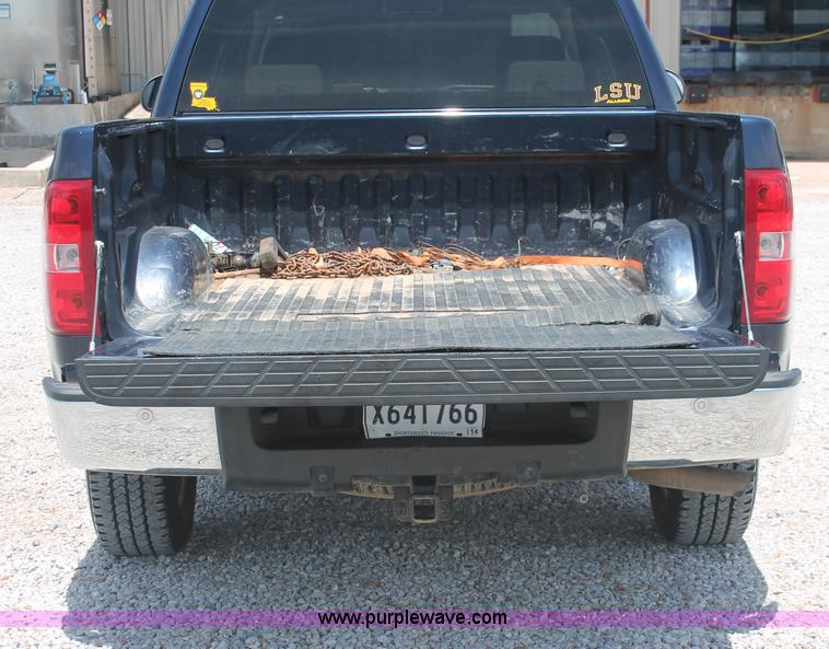 image for item I7914 2010 Chevrolet Silverado 1500 LT Crew Cab pickup truck