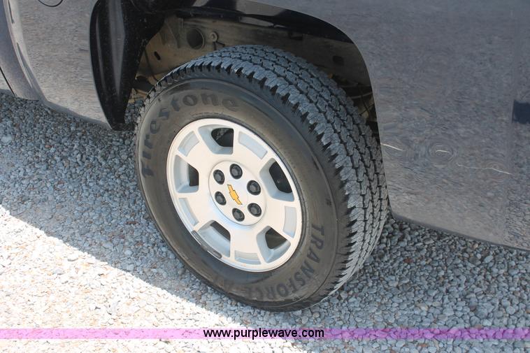 image for item I7914 2010 Chevrolet Silverado 1500 LT Crew Cab pickup truck