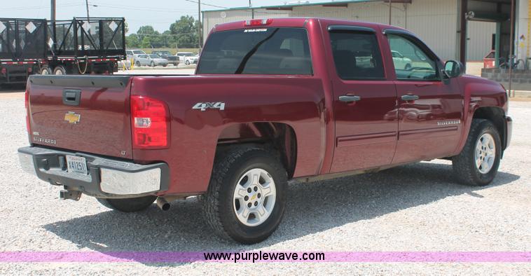 image for item I7916 2009 Chevrolet Silverado 1500 LT Crew Cab pickup truck