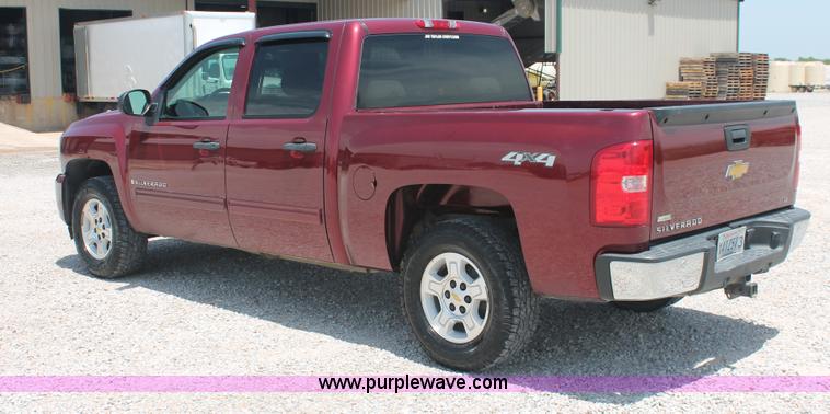 image for item I7916 2009 Chevrolet Silverado 1500 LT Crew Cab pickup truck
