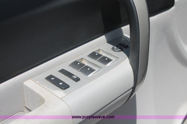 image for item I7916 2009 Chevrolet Silverado 1500 LT Crew Cab pickup truck