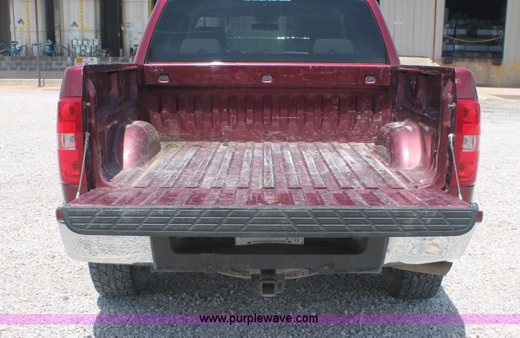 image for item I7916 2009 Chevrolet Silverado 1500 LT Crew Cab pickup truck