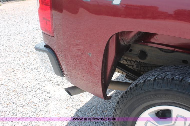 image for item I7916 2009 Chevrolet Silverado 1500 LT Crew Cab pickup truck