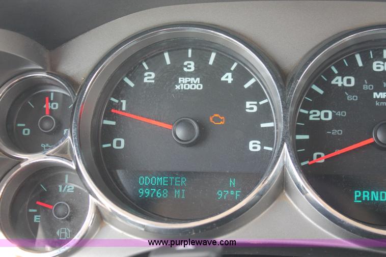 image for item I7917 2009 Chevrolet Silverado 2500HD LT Extended Cab pickup truck