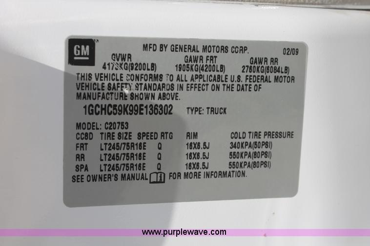 image for item I7917 2009 Chevrolet Silverado 2500HD LT Extended Cab pickup truck