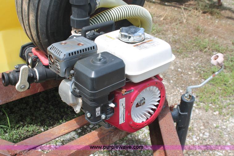 image for item I7925 1,000 gallon liquid nurse trailer