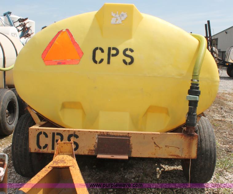 image for item I7926 1,000 gallon liquid nurse trailer