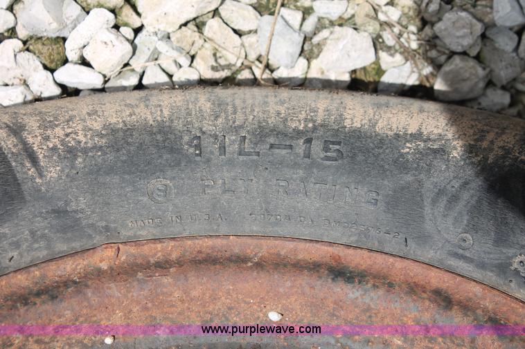 image for item I7926 1,000 gallon liquid nurse trailer