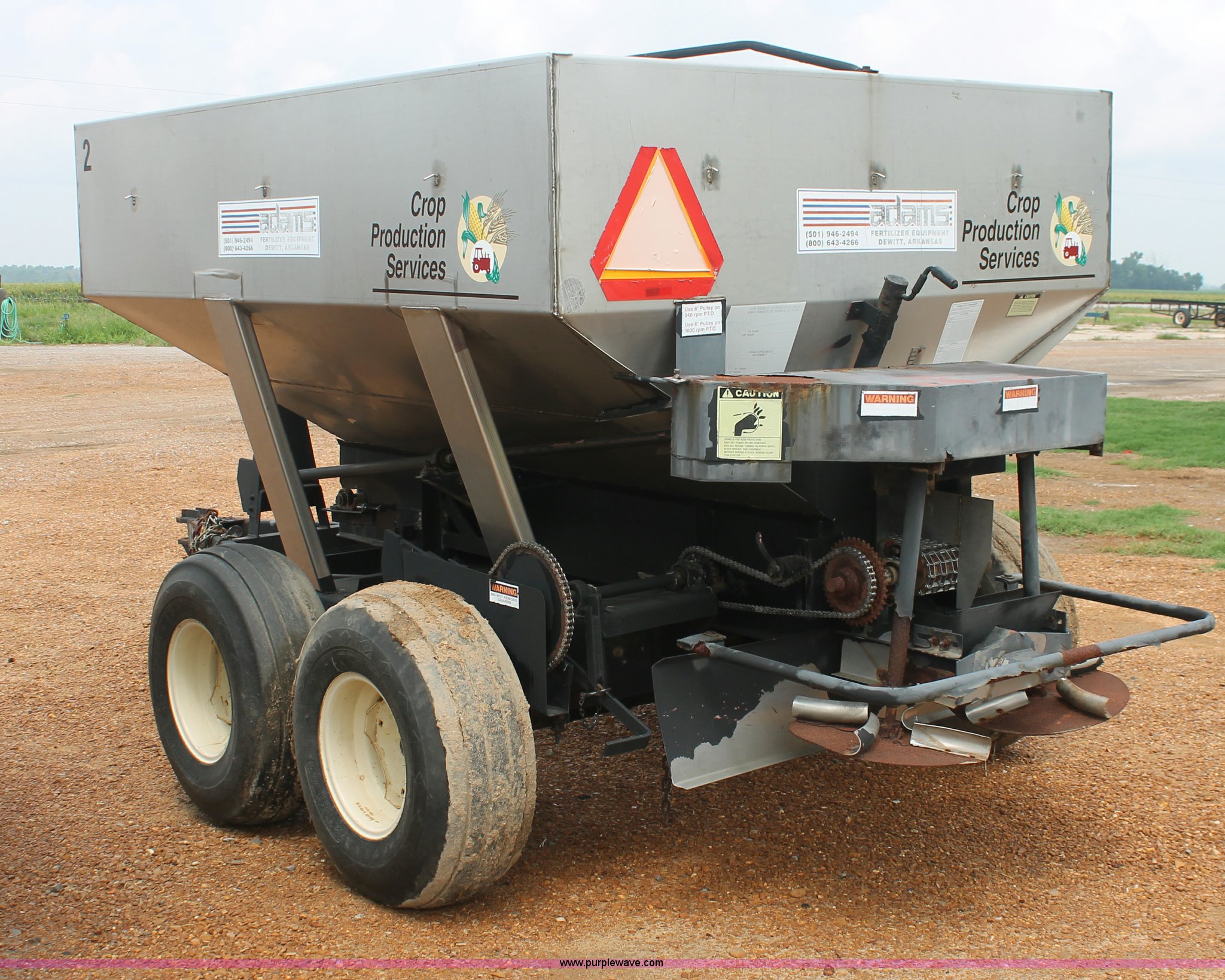 Adams 5 ton dry fertilizer spreader in Wynnburg, TN Item I7894 sold