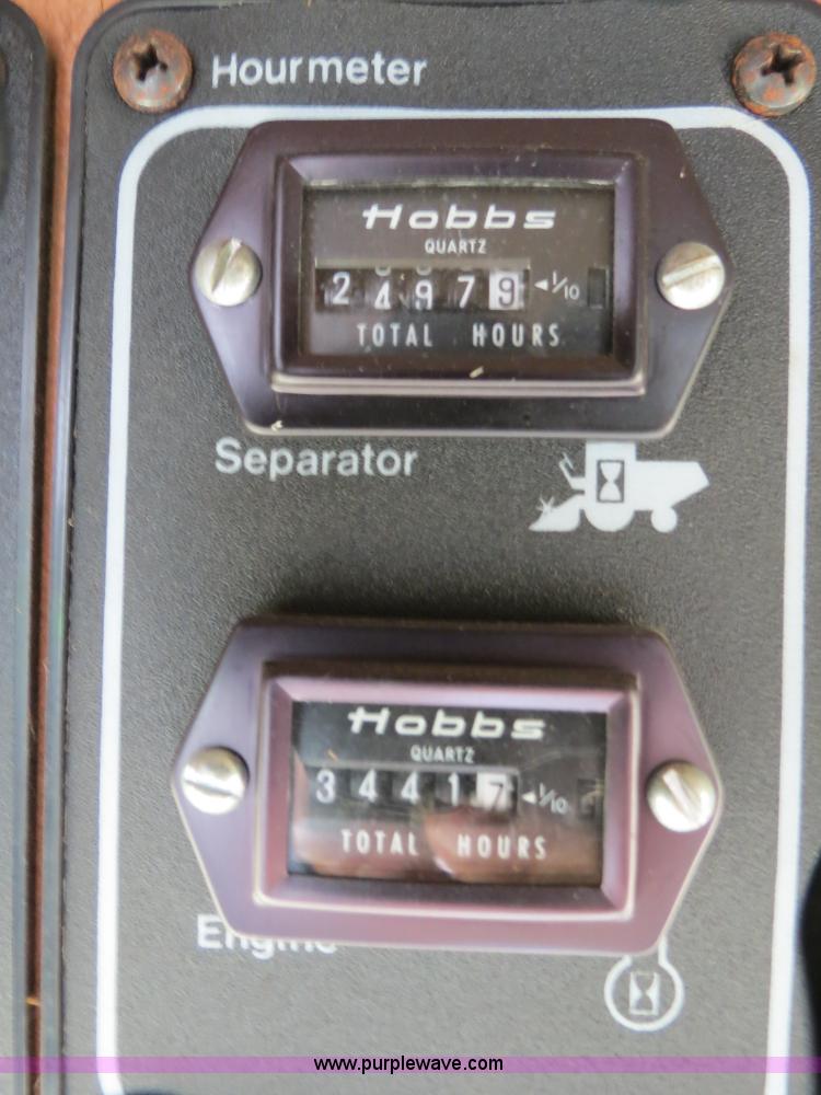 image for item A8582 1989 Gleaner R60 combine