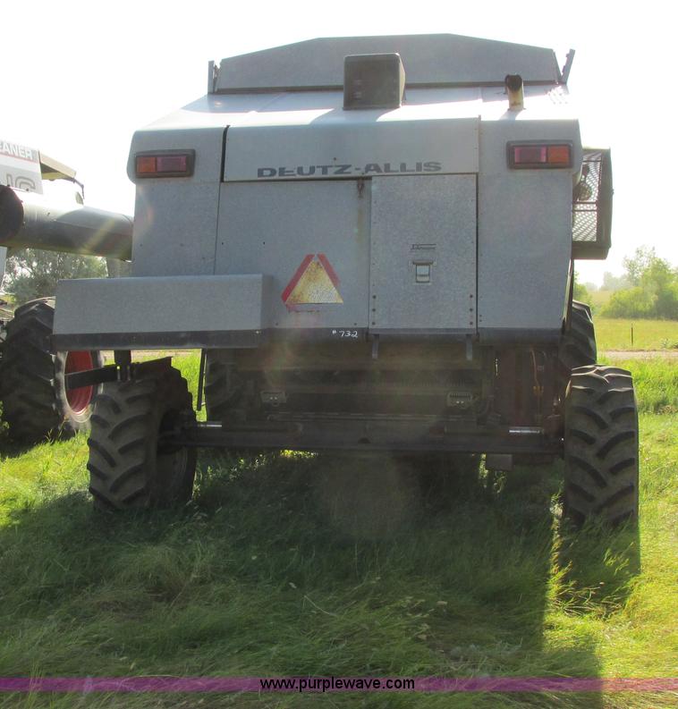 image for item A8584 1991 Gleaner R70 combine