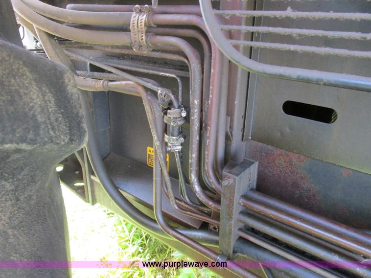 image for item A8584 1991 Gleaner R70 combine