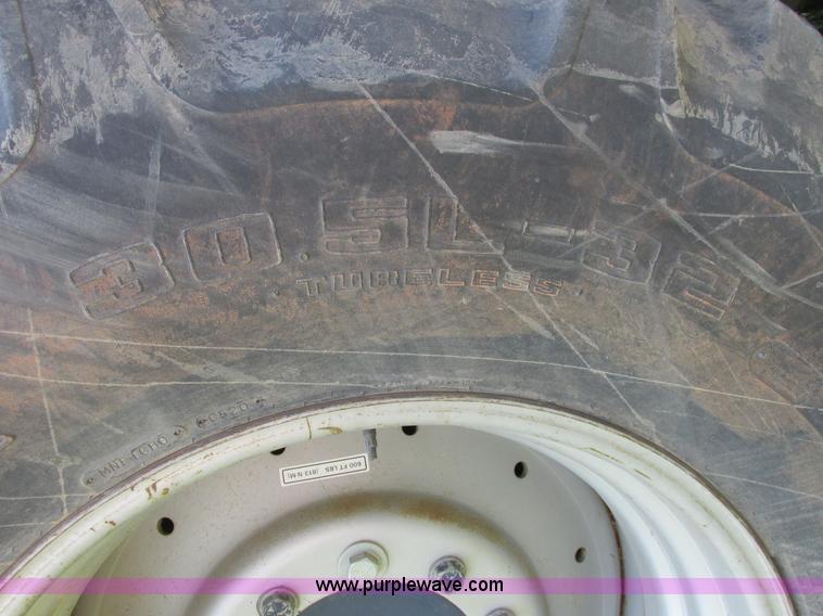 image for item A8584 1991 Gleaner R70 combine