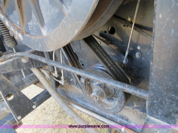 image for item A8589 1999 Gleaner R72 combine