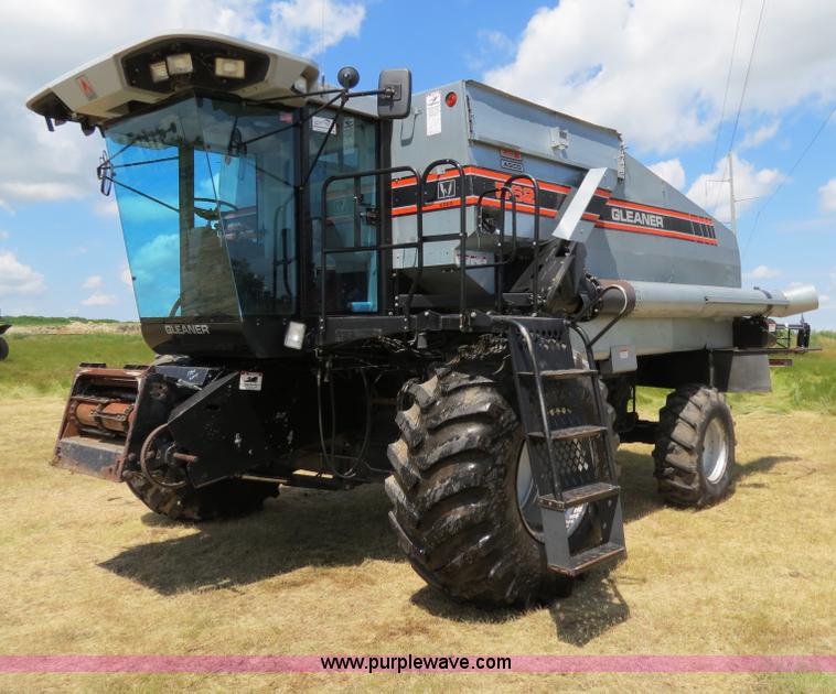 image for item A8591 1994 Gleaner R62 combine