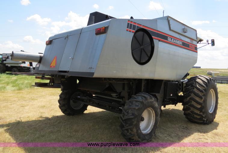 image for item A8591 1994 Gleaner R62 combine