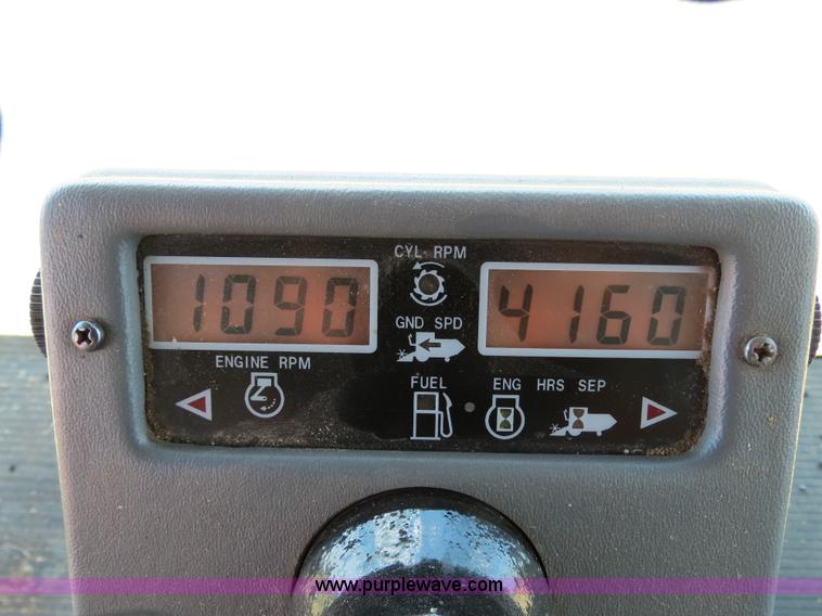 image for item A8591 1994 Gleaner R62 combine