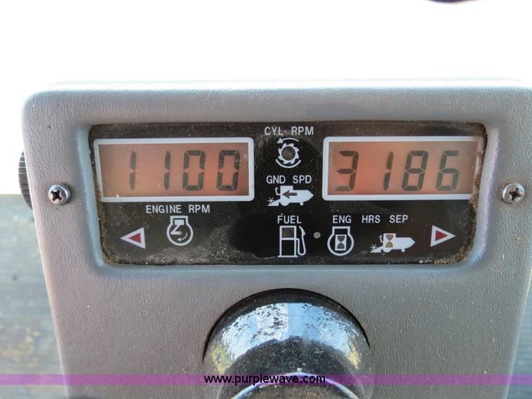 image for item A8591 1994 Gleaner R62 combine