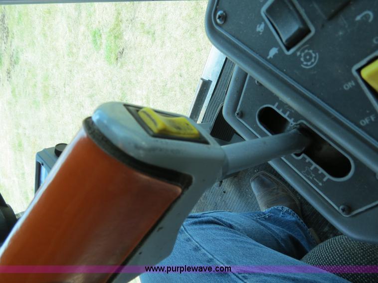 image for item A8591 1994 Gleaner R62 combine