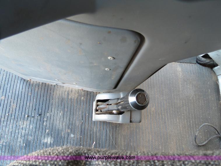 image for item A8591 1994 Gleaner R62 combine