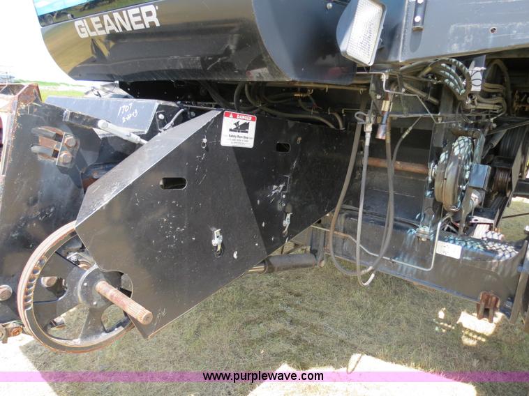 image for item A8591 1994 Gleaner R62 combine