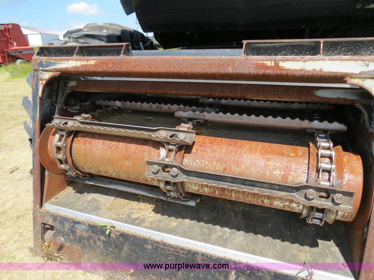 image for item A8591 1994 Gleaner R62 combine