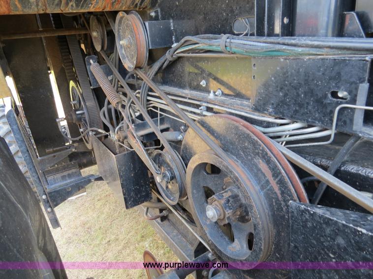 image for item A8591 1994 Gleaner R62 combine