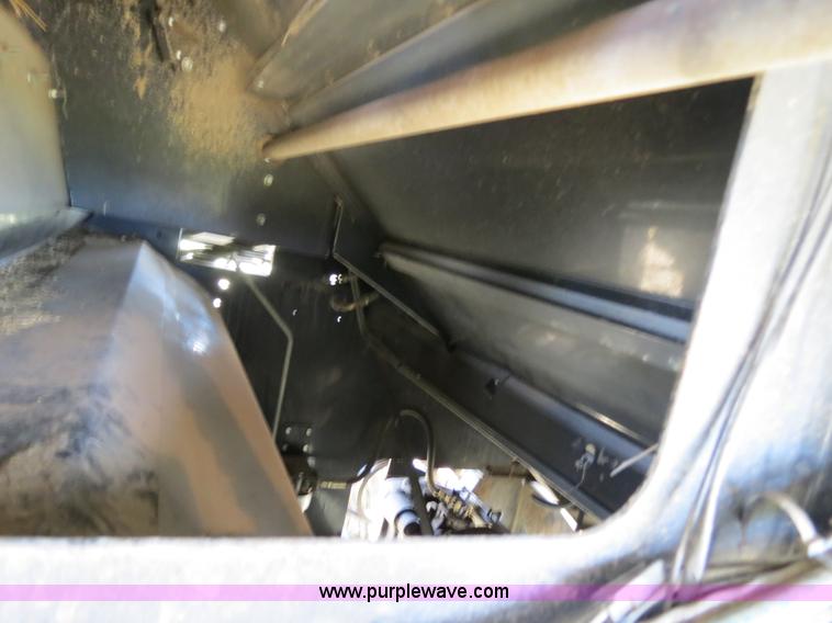 image for item A8591 1994 Gleaner R62 combine