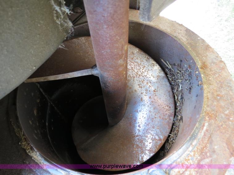 image for item A8591 1994 Gleaner R62 combine