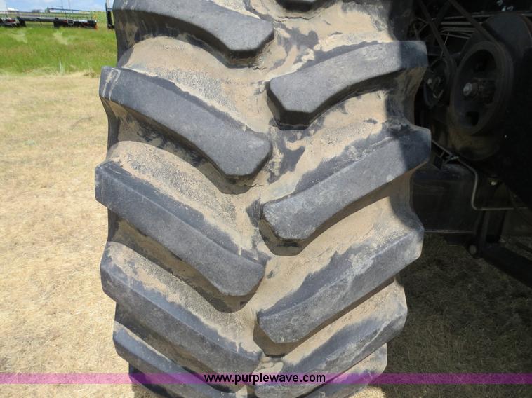 image for item A8591 1994 Gleaner R62 combine