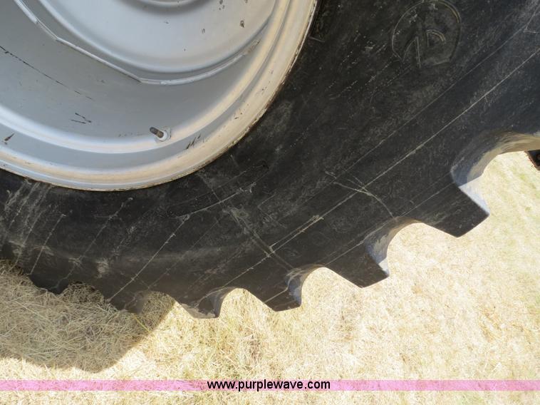 image for item A8591 1994 Gleaner R62 combine