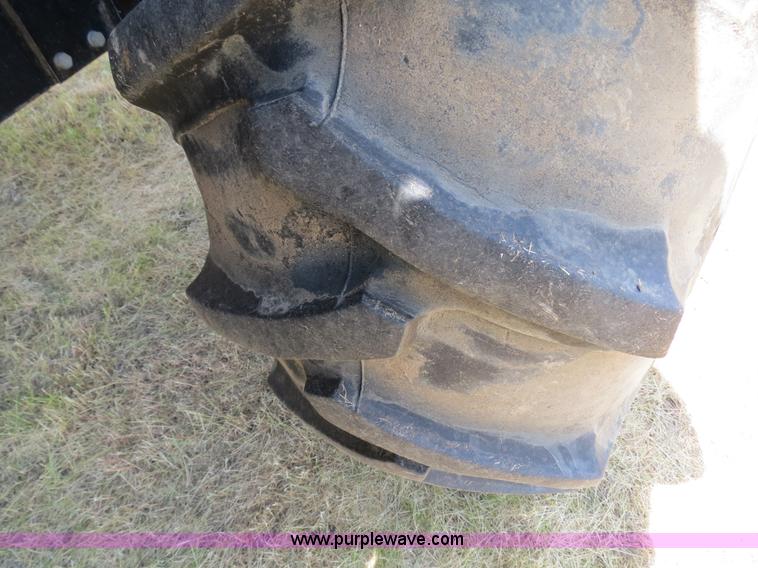 image for item A8591 1994 Gleaner R62 combine