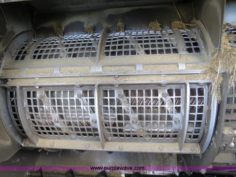 image for item A8591 1994 Gleaner R62 combine