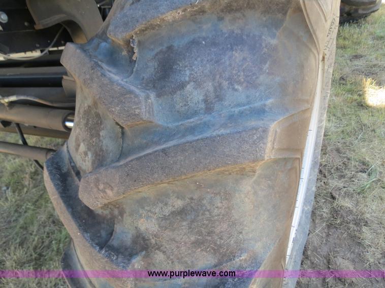 image for item A8593 1998 Gleaner R62 combine