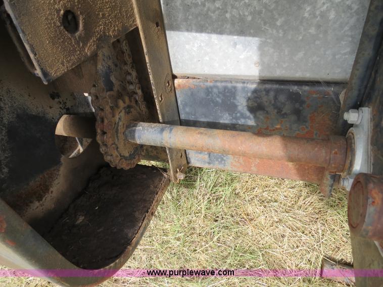 image for item A8624 Gleaner 13 pickup head