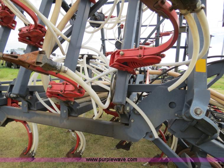image for item A8630 1995 Flexi-Coil 5000 33' air seeder
