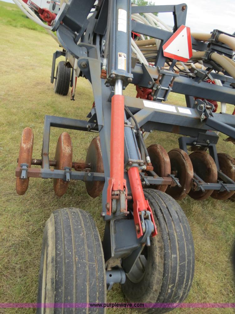 image for item A8630 1995 Flexi-Coil 5000 33' air seeder