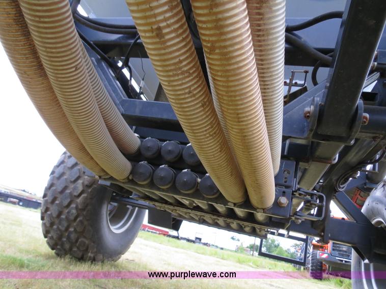 image for item A8630 1995 Flexi-Coil 5000 33' air seeder