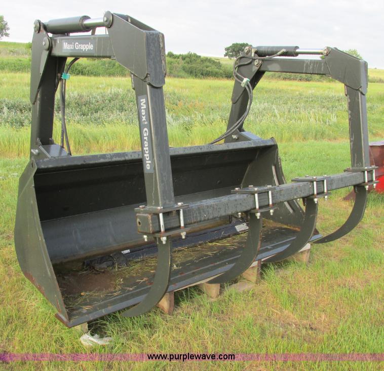 Maxi 210 grapple fork bucket in Williston, ND Item A8632 sold