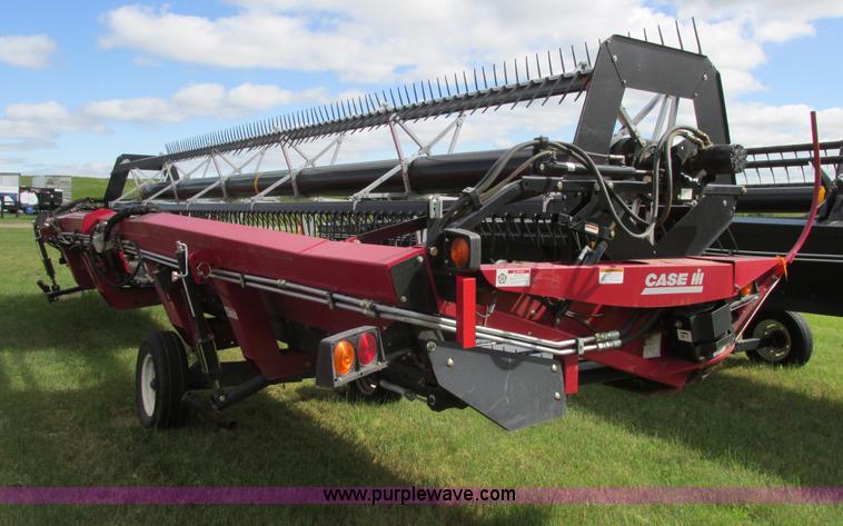 image for item A8634 Case IH DHX302 30' draper head