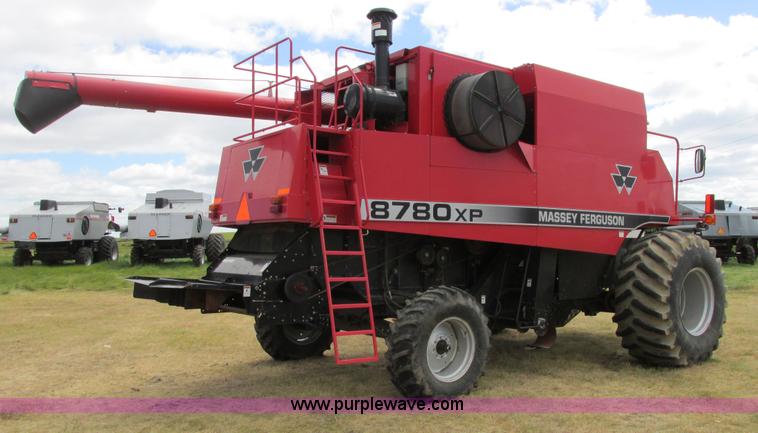 image for item A8635 2002 Massey-Ferguson 8780XP combine