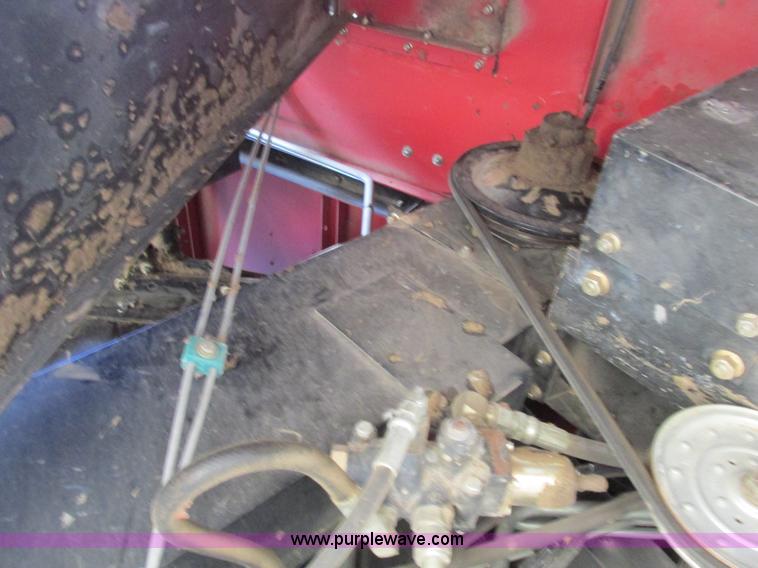 image for item A8635 2002 Massey-Ferguson 8780XP combine