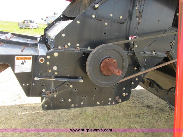 image for item A8635 2002 Massey-Ferguson 8780XP combine