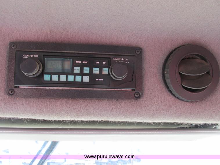 image for item A8635 2002 Massey-Ferguson 8780XP combine