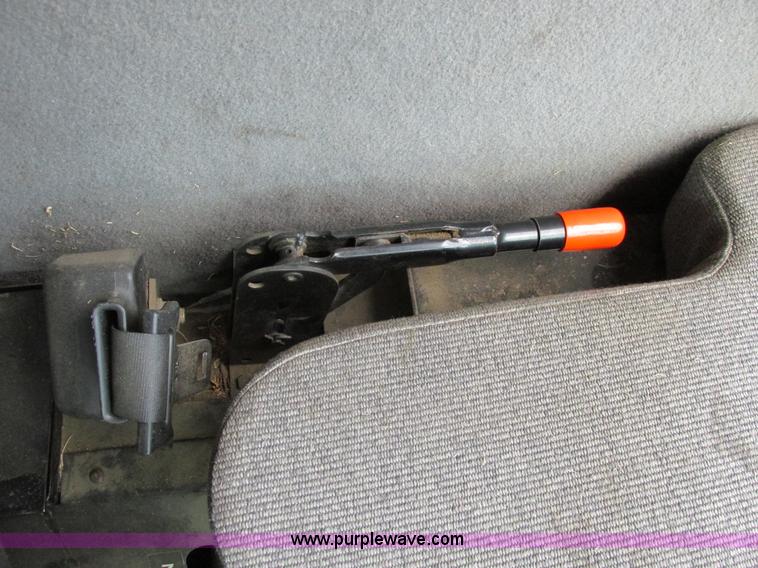 image for item A8635 2002 Massey-Ferguson 8780XP combine