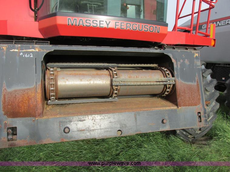 image for item A8635 2002 Massey-Ferguson 8780XP combine