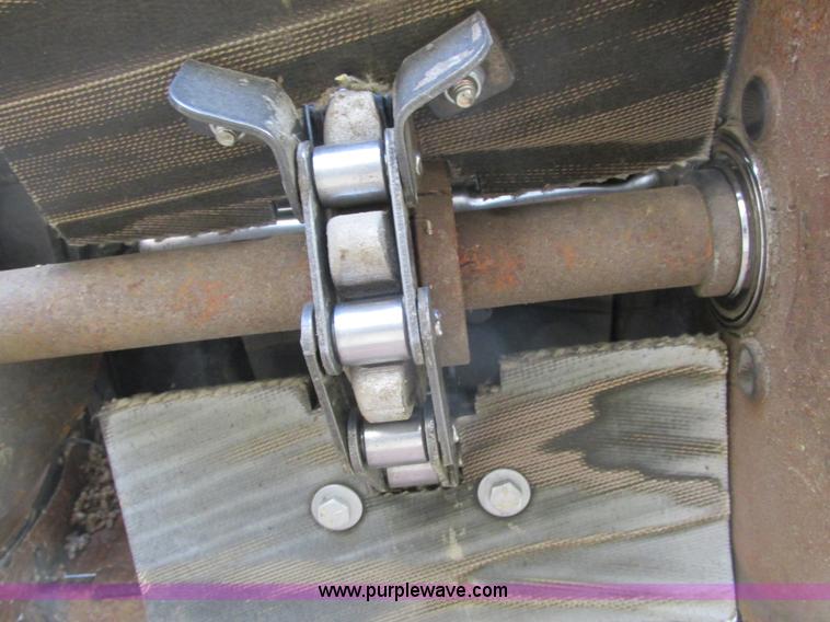 image for item A8639 1995 Gleaner R72 combine