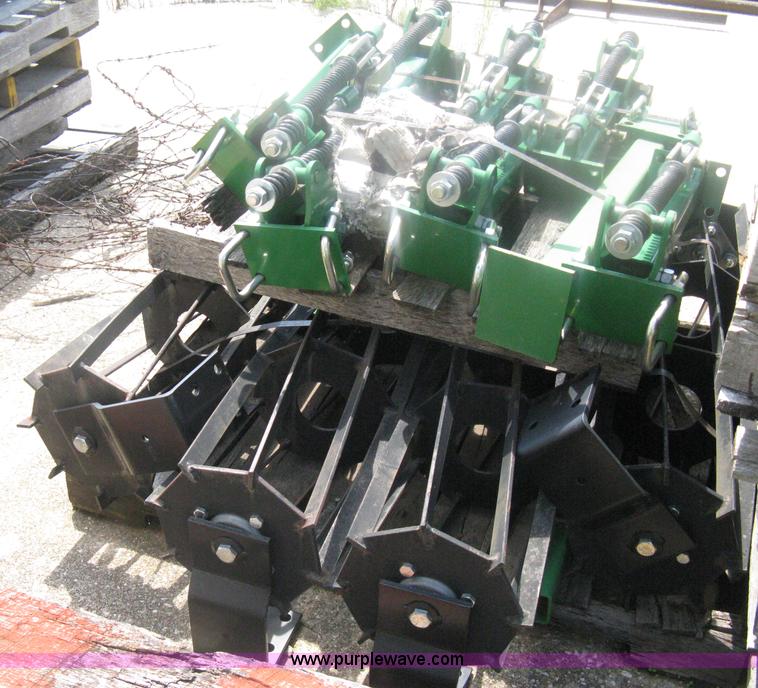 image for item AN9576 Rolling baskets finish harrow attachment